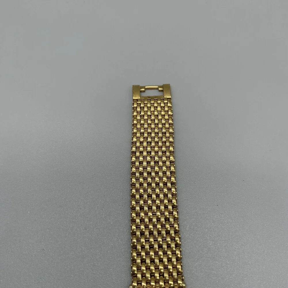 Nicolet Womens Watch 27mm Gold Tone Bracelet Date NC 1003 New Battery 8.5